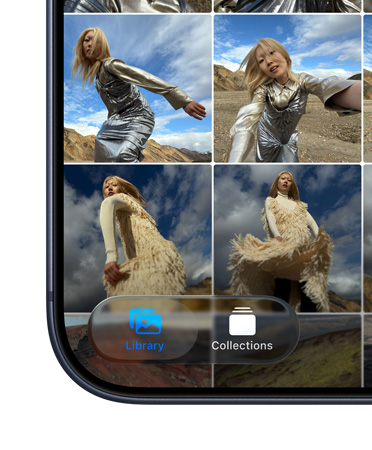 Ein iPhone; unten links auf dem Display ist eine Kachel der Fotos App; die Tabs „Mediathek“ und „Sammlungen“ werden im neuen Liquid Glass Design angezeigt